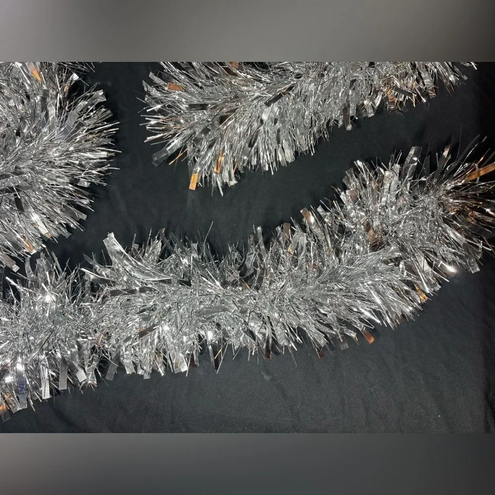 🎄❤️🎄 24’ Silver Christmas Garland Tinsel EPC Two Pieces